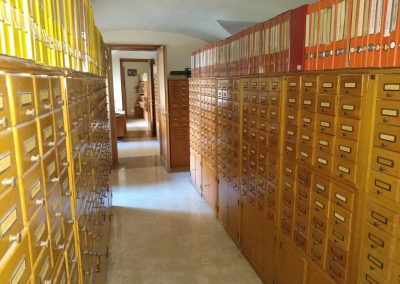 Pomieszczenia z katalogami poloników.