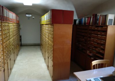 Pomieszczenia z katalogami poloników.